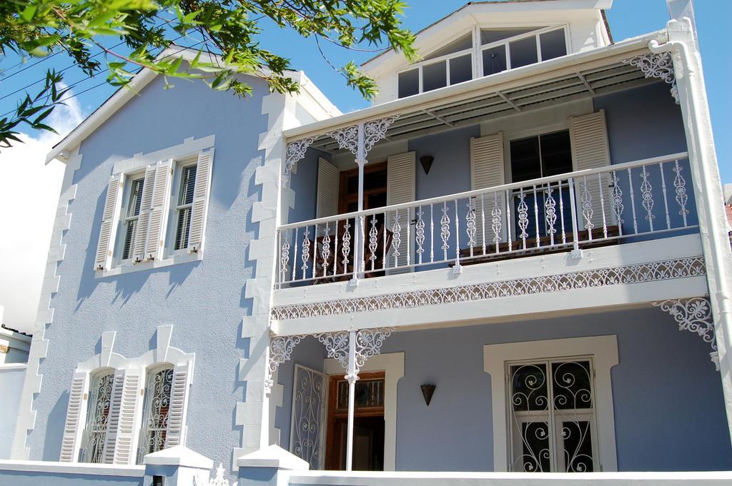 Bed and Breakfast Six On Scott Кейптаун Номер фото